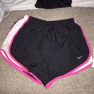 Nike Women’s Dry Tempo Running Shorts